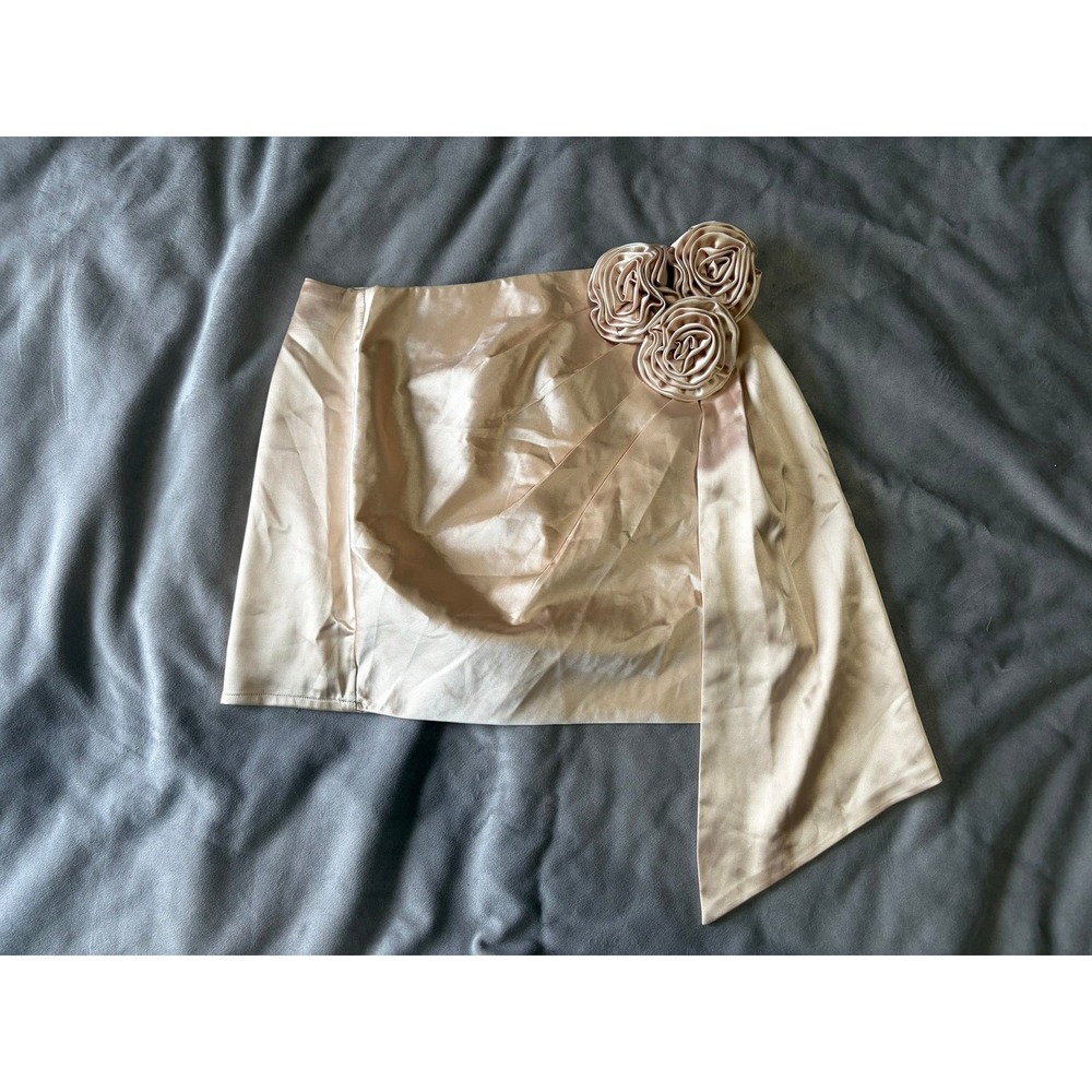 Skylar Rose Champagne Satin Rosette Mini Skirt Wrap Detail NWT Size Small